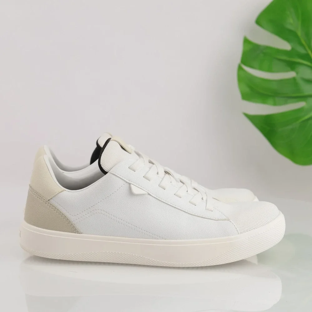 Vessi Womens Soho Sneaker Size 8 Waterproof White Tan Vegan Leather Lace Up Shoe